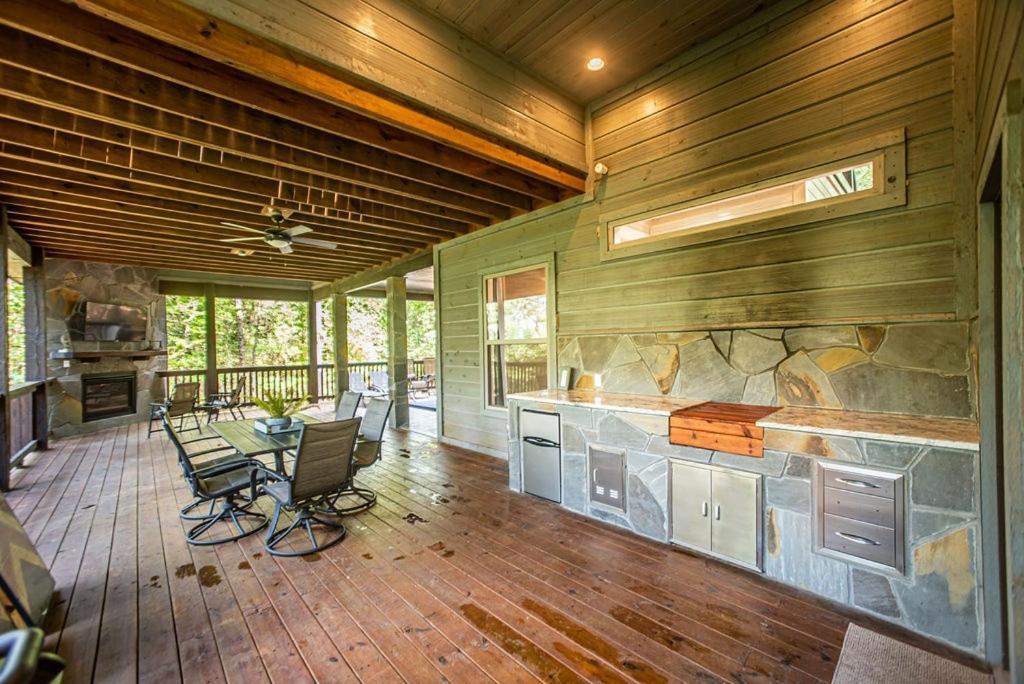 Merlot Mountain - Heated Spa Pool And Hot Tub! Cabin Broken Bow Εξωτερικό φωτογραφία