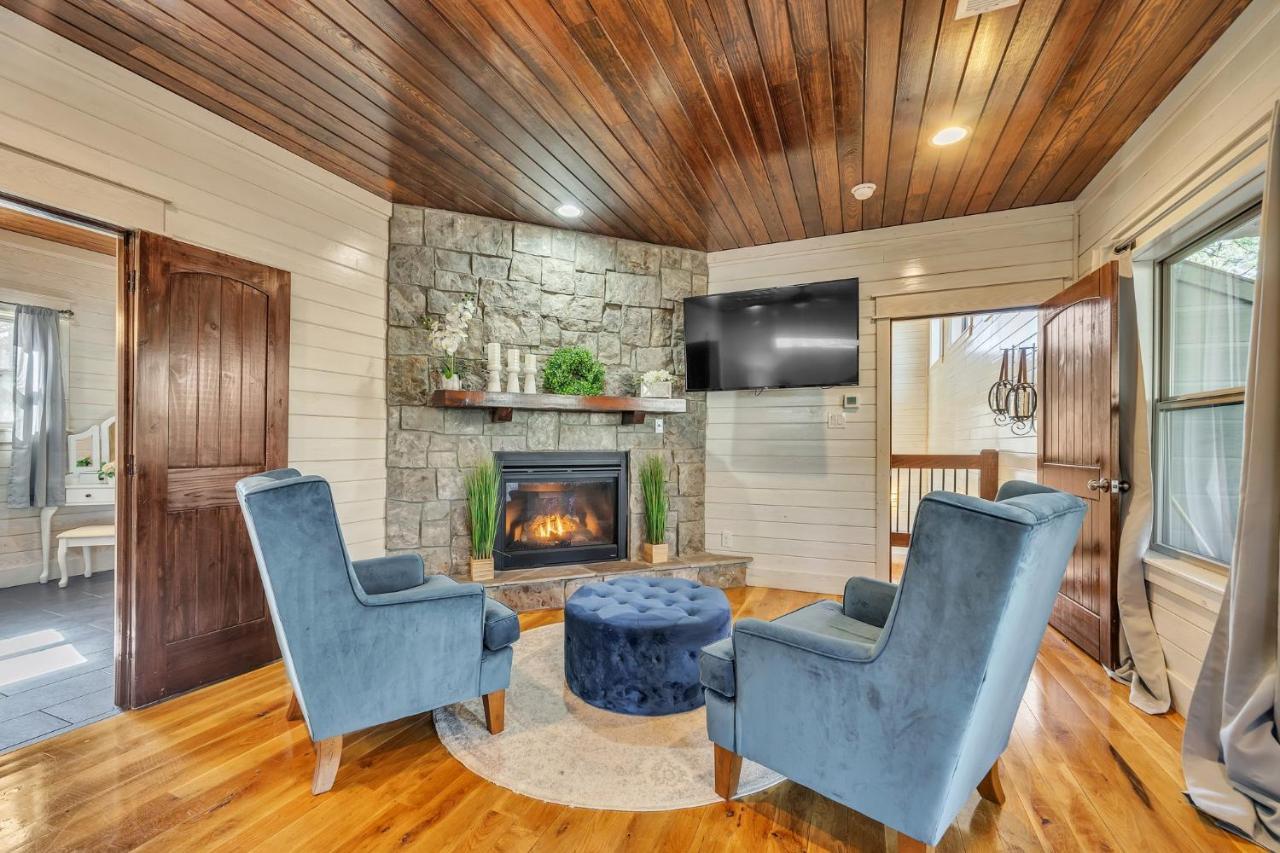 Merlot Mountain - Heated Spa Pool And Hot Tub! Cabin Broken Bow Εξωτερικό φωτογραφία