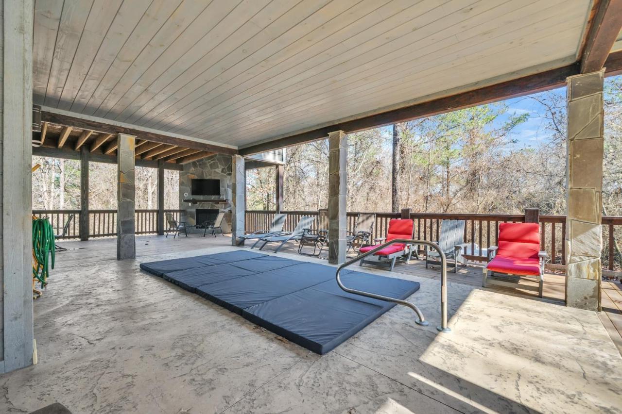 Merlot Mountain - Heated Spa Pool And Hot Tub! Cabin Broken Bow Εξωτερικό φωτογραφία