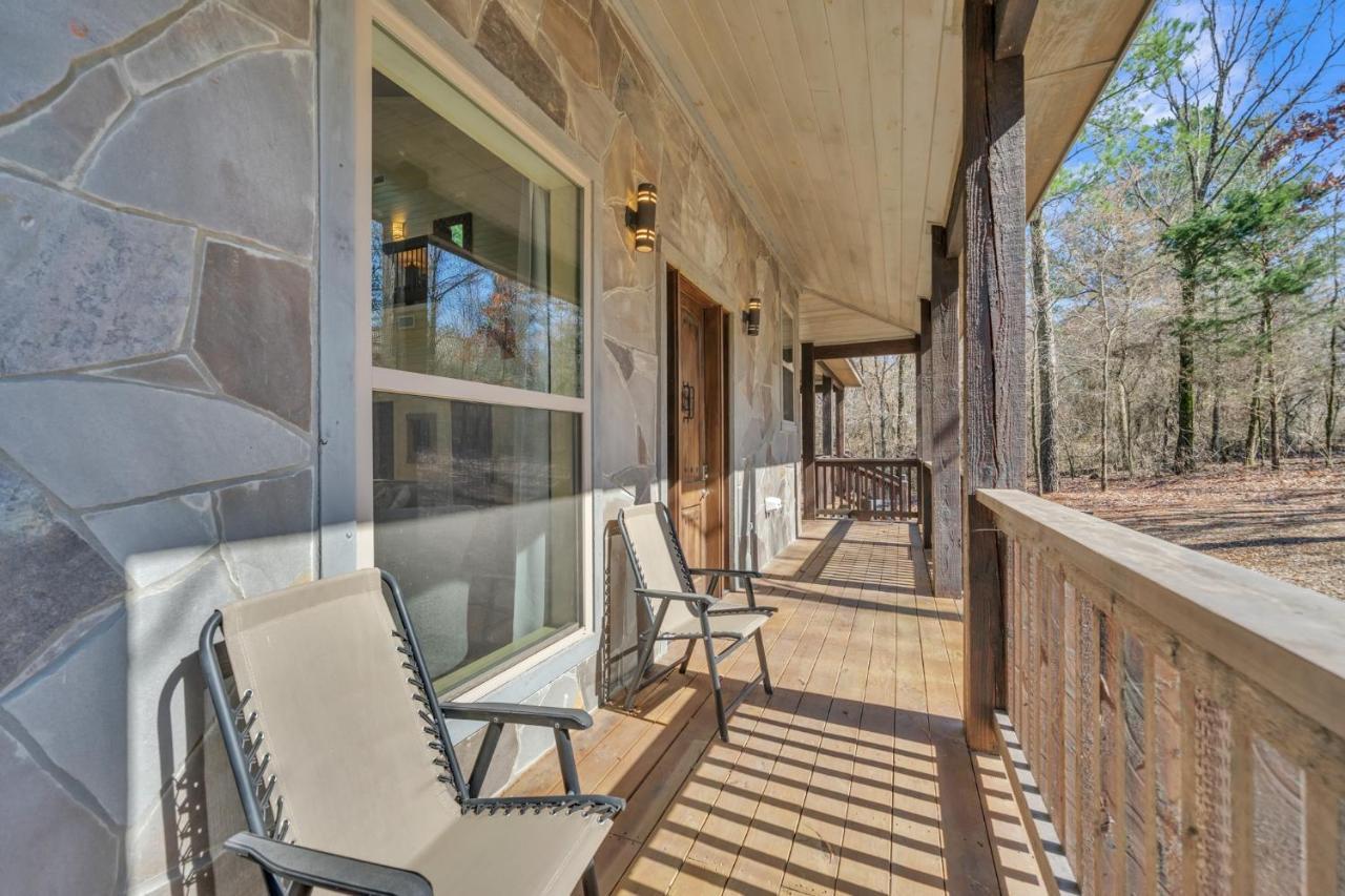 Merlot Mountain - Heated Spa Pool And Hot Tub! Cabin Broken Bow Εξωτερικό φωτογραφία