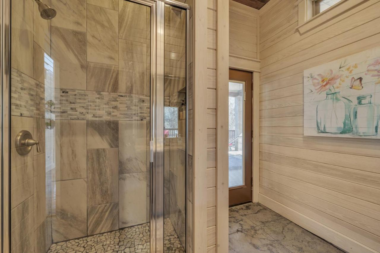 Merlot Mountain - Heated Spa Pool And Hot Tub! Cabin Broken Bow Εξωτερικό φωτογραφία