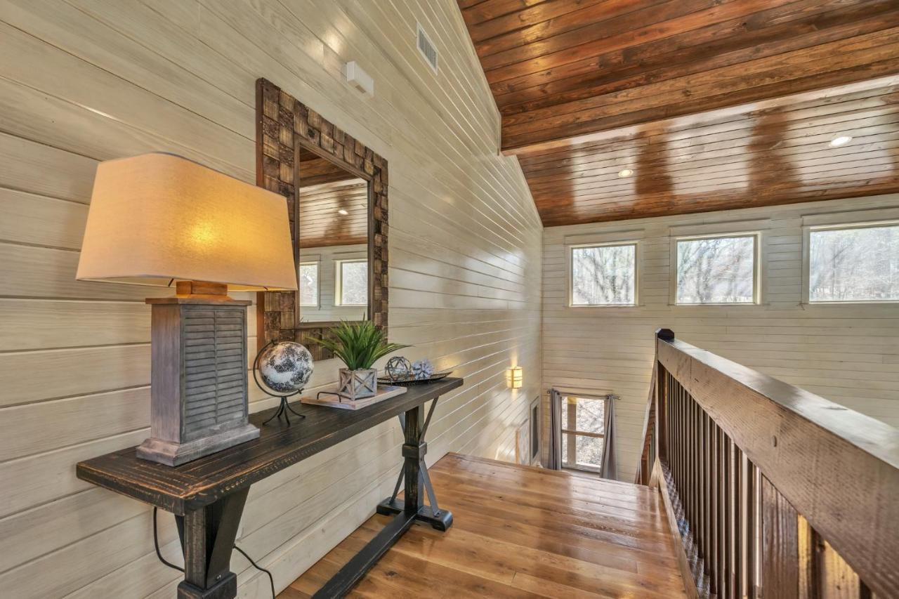 Merlot Mountain - Heated Spa Pool And Hot Tub! Cabin Broken Bow Εξωτερικό φωτογραφία